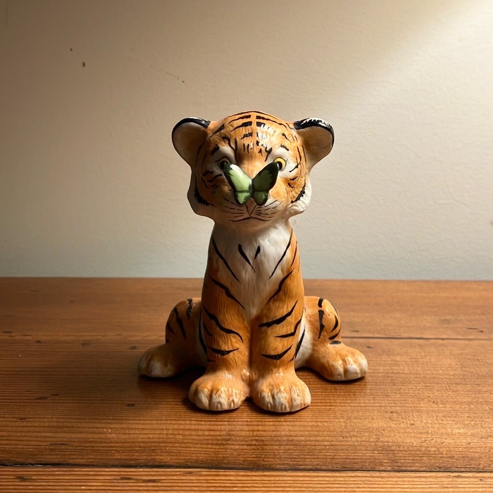 "Surprise" by Eva Dalberg Tiger Cub With Butterfly Figurine